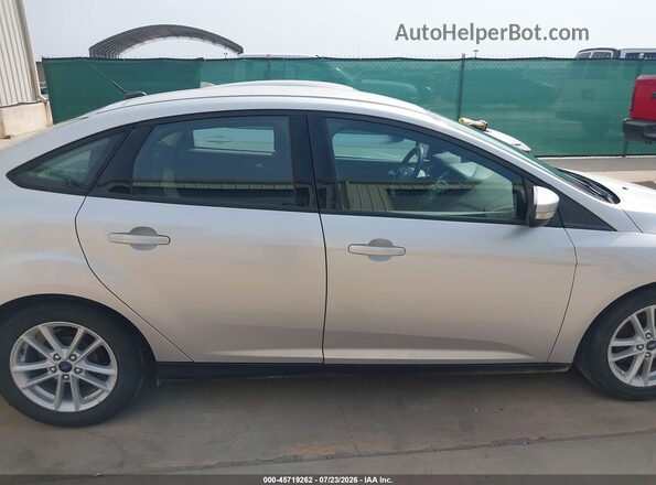 1FADP3F24HL288435 2017 FORD FOCUS Silver 