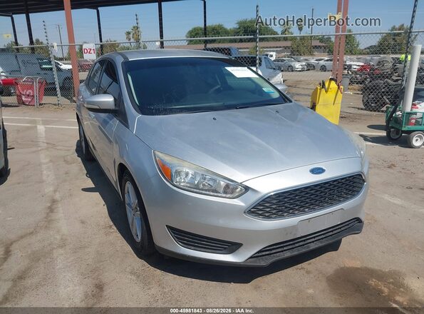 1FADP3F24HL296406 2017 FORD FOCUS Silver Вид спереду