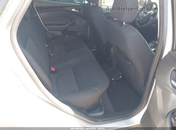 1FADP3F24HL296406 2017 FORD FOCUS Silver Вид наклейки з VIN-кодом