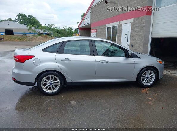 1FADP3F24HL320154 2017 FORD FOCUS Silver Вид задньої частини салону