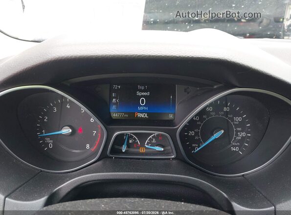 1FADP3F24HL320154 2017 FORD FOCUS Silver Вид задніх сидінь