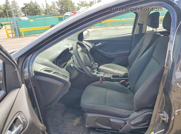 1FADP3F24JL271091 2018 FORD FOCUS Gray Vista interior delantera