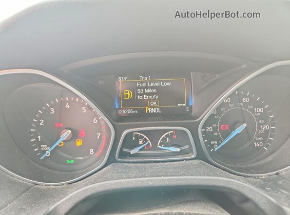 1FADP3F24JL276808 2018 FORD FOCUS White Widok zestawu wskaźników
