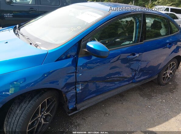 1FADP3F24JL285332 2018 FORD FOCUS Blue Widok z przodu