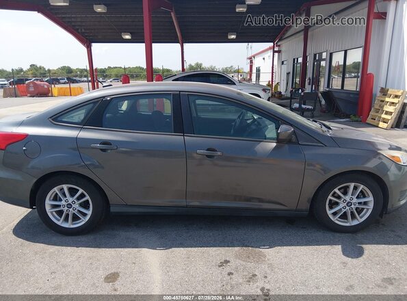 1FADP3F24JL327952 2018 FORD FOCUS Gray Vista interior trasera