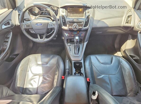 1FADP3F25GL334837 2016 FORD FOCUS Серый Вид панели приборов