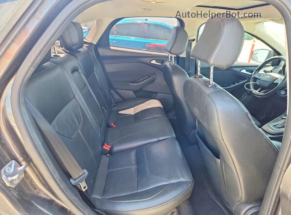 1FADP3F25GL334837 2016 FORD FOCUS Серый Вид задних сидений