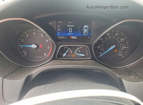 1FADP3F25JL213779 2018 FORD FOCUS Серый Вид щитка приборов