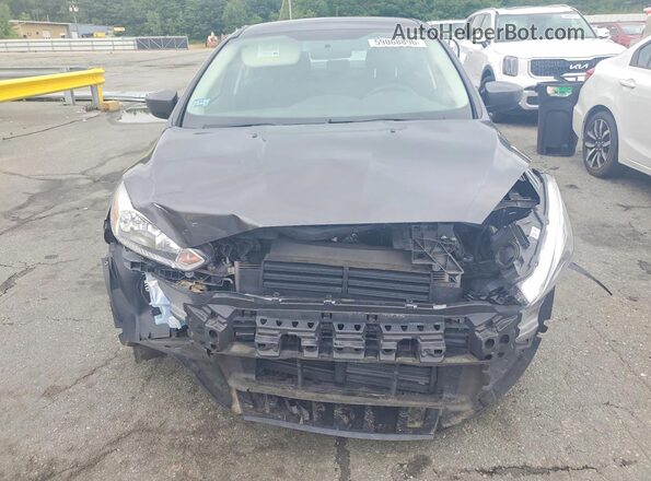 1FADP3F25JL213779 2018 FORD FOCUS Серый Вид спереди