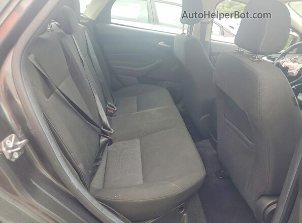 1FADP3F25JL213779 2018 FORD FOCUS Серый Вид задних сидений