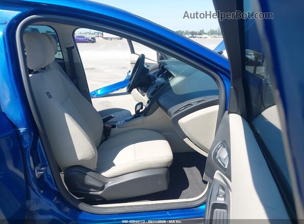 1FADP3F25JL231876 2018 FORD FOCUS Blue წინა სალონის ხედი