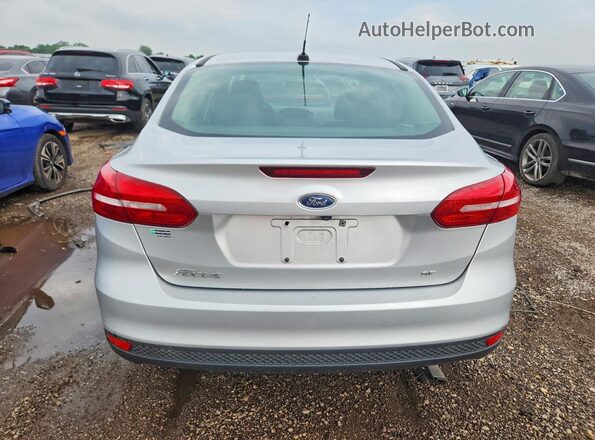 1FADP3F25JL262190 2018 FORD FOCUS Серебряный Вид сзади