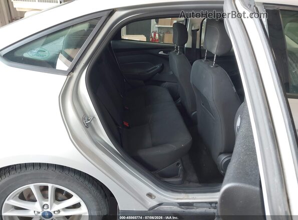 1FADP3F25JL328284 2018 FORD FOCUS Silver Vista de la etiqueta del VIN