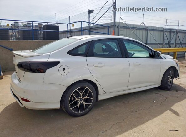 1FADP3F26GL224234 2016 FORD FOCUS Белый Задняя правая четверть