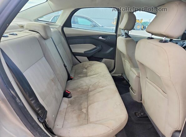 1FADP3F26GL226856 2016 FORD FOCUS Желто-коричневый Вид задних сидений