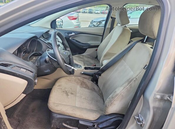1FADP3F26GL226856 2016 FORD FOCUS Желто-коричневый Вид салона спереди