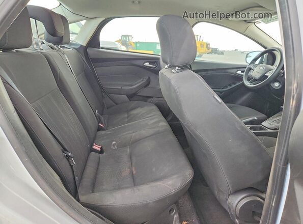 1FADP3F26GL233953 2016 FORD FOCUS White უკანა სავარძლების ხედი