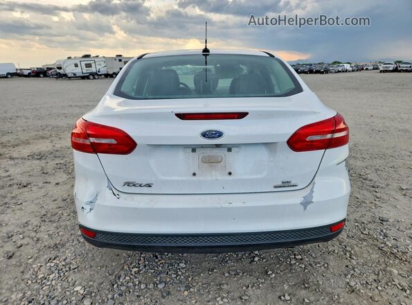 1FADP3F26GL233953 2016 FORD FOCUS White უკანა ხედი