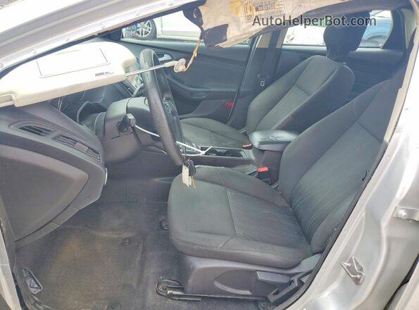 1FADP3F26GL281369 2016 FORD FOCUS Silver Vista interior delantera