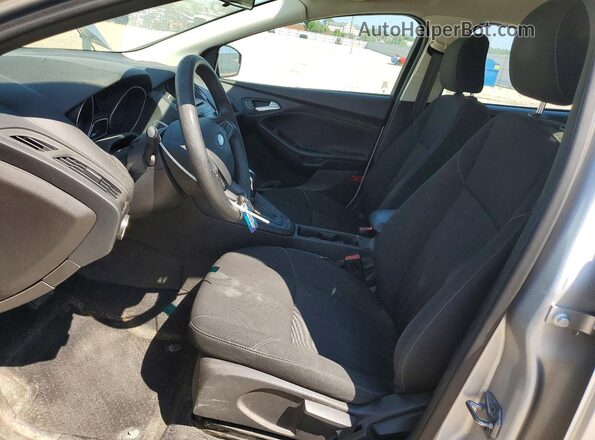 1FADP3F26GL292937 2016 FORD FOCUS Silver Вид салону спереду