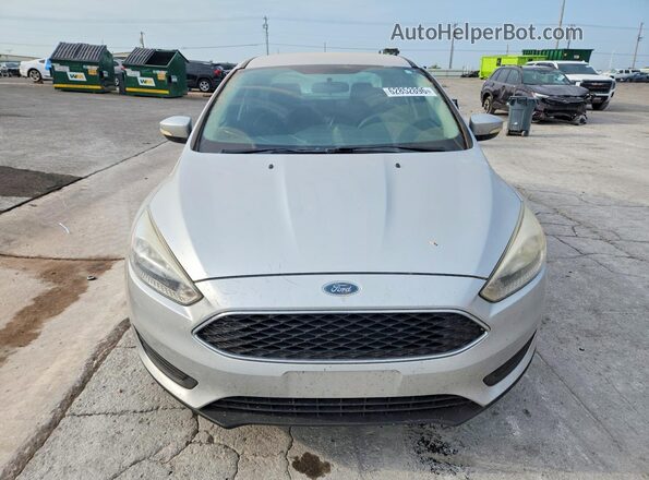 1FADP3F26HL325727 2017 FORD FOCUS Silver Widok z przodu