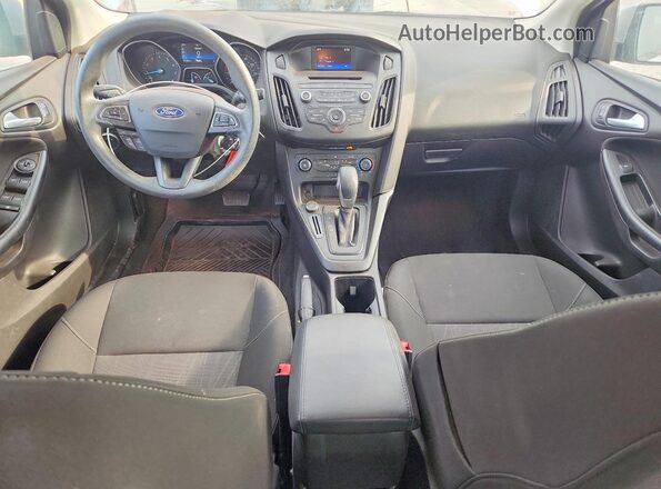 1FADP3F26HL325727 2017 FORD FOCUS Silver Widok deski rozdzielczej