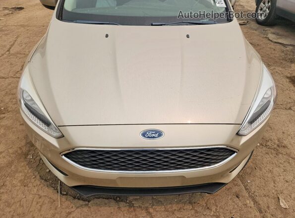 1FADP3F26JL301837 2018 FORD FOCUS Gold Vista interior trasera