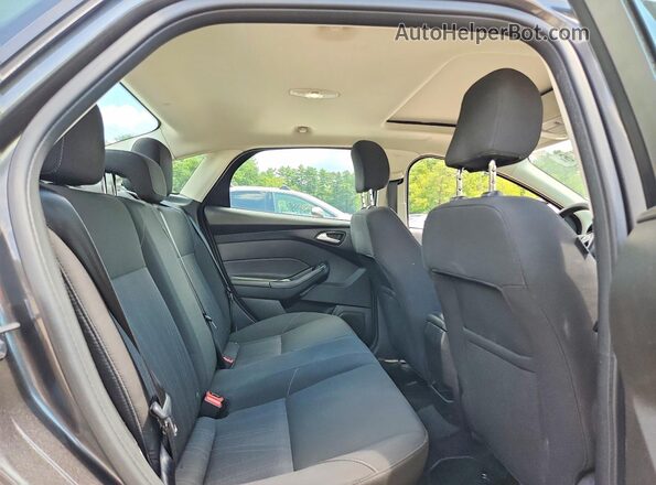 1FADP3F27GL200539 2016 FORD FOCUS Gray Widok tylnych siedzeń