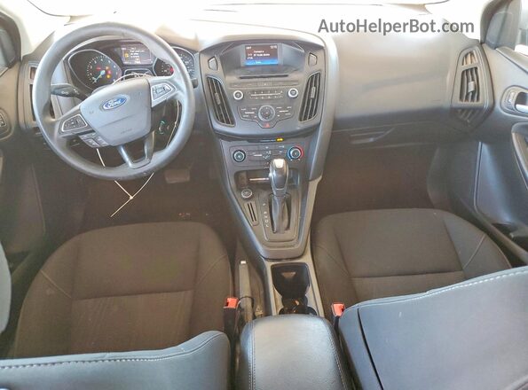 1FADP3F27GL268646 2016 FORD FOCUS Silver Widok deski rozdzielczej