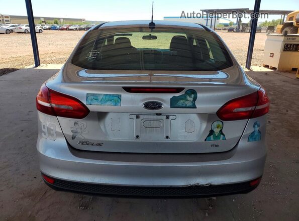 1FADP3F27GL268646 2016 FORD FOCUS Silver Widok z tyłu