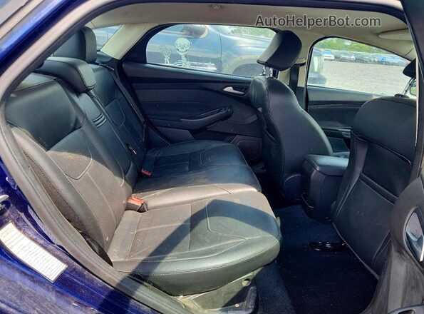 1FADP3F27GL291571 2016 FORD FOCUS Blue Vista de los asientos traseros