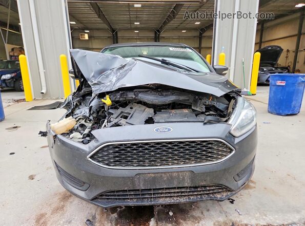 1FADP3F27GL391556 2016 FORD FOCUS Gray Front view