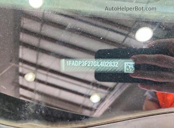 1FADP3F27GL402832 2016 FORD FOCUS Silver ძრავის განყოფილების ხედი
