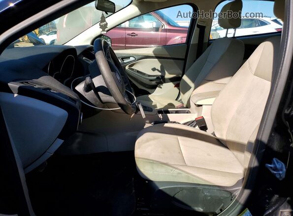 1FADP3F27JL202024 2018 FORD FOCUS Black Front interior view