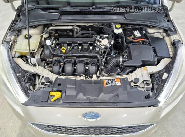 1FADP3F27JL204050 2018 FORD FOCUS Gold Vista interior trasera