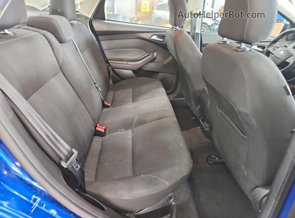 1FADP3F27JL211158 2018 FORD FOCUS Blue უკანა სავარძლების ხედი