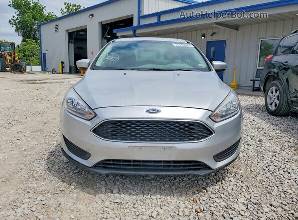 1FADP3F27JL249327 2018 FORD FOCUS Silver Вид спереду