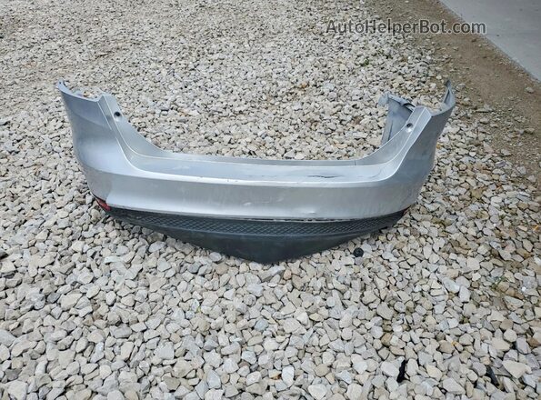 1FADP3F27JL249327 2018 FORD FOCUS Silver Вид підкапотного простору