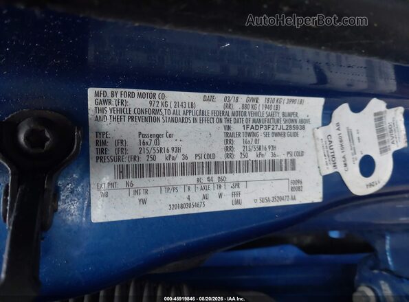1FADP3F27JL285938 2018 FORD FOCUS Blue Vista del compartimento del motor