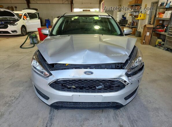 1FADP3F28JL203795 2018 FORD FOCUS Silver Դիմացի տեսք