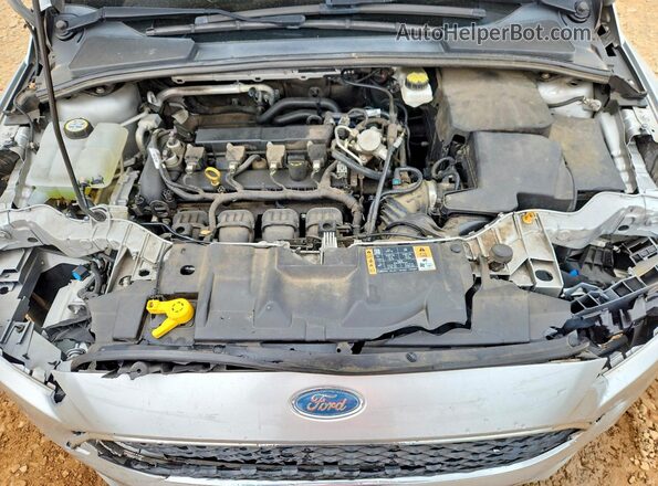 1FADP3F28JL226655 2018 FORD FOCUS Silver Widok wnętrza z tyłu