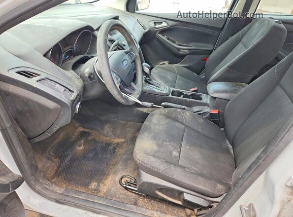 1FADP3F28JL272275 2018 FORD FOCUS White Widok wnętrza z przodu