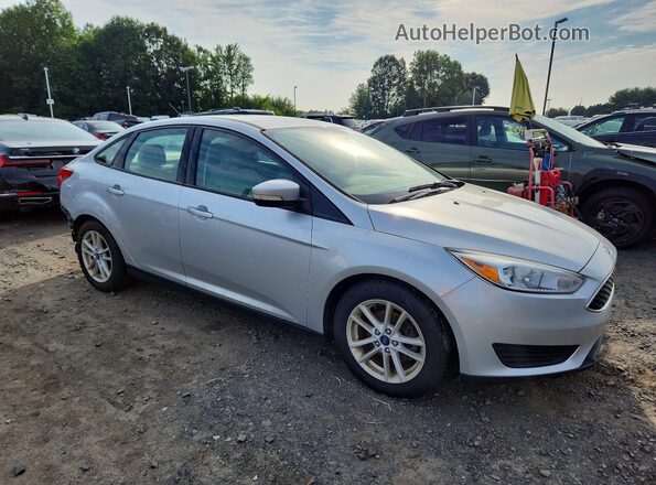 1FADP3F28JL290890 2018 FORD FOCUS Silver Front right