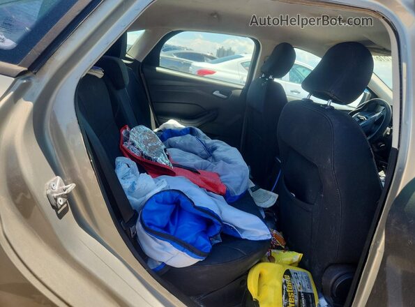 1FADP3F29GL316213 2016 FORD FOCUS Gold Vista de los asientos traseros