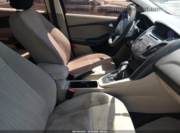 1FADP3F29HL229204 2017 FORD FOCUS Red Widok wnętrza z przodu