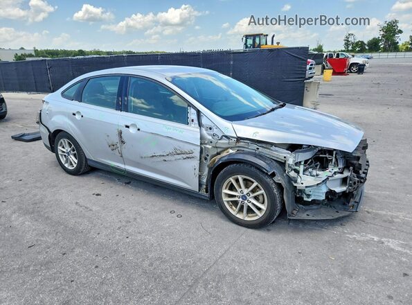 1FADP3F29JL206687 2018 FORD FOCUS Silver Przód prawy