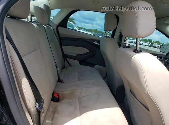 1FADP3F29JL265917 2018 FORD FOCUS Black Widok tylnych siedzeń
