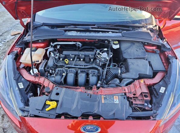1FADP3F29JL276030 2018 FORD FOCUS Red Rear interior view