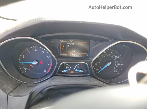 1FADP3F2XGL290186 2016 FORD FOCUS White ხელსაწყოთა პანელის ხედი