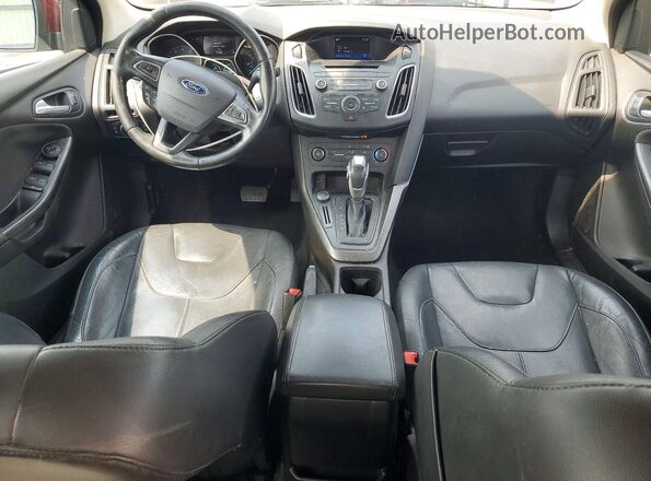 1FADP3F2XGL302403 2016 FORD FOCUS Maroon Dashboard view